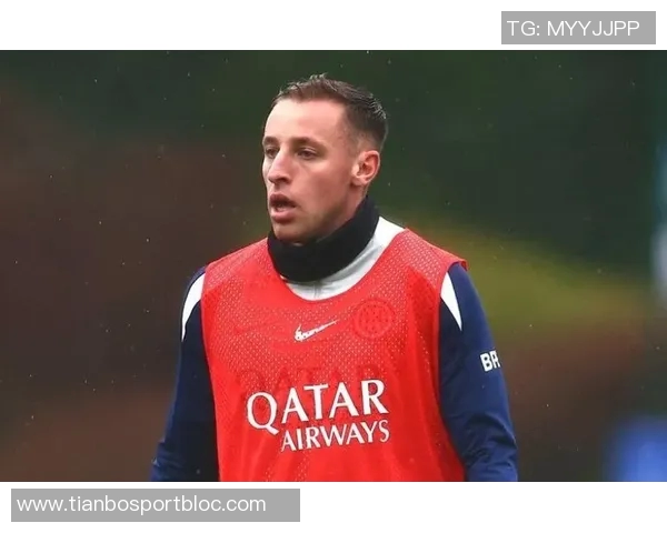 斯基拉报道弗拉泰西渴望增加出场机会经纪人与尤文进行接触 斯基拉报道弗拉泰西渴望增加出场机会经纪人与尤文进行接触