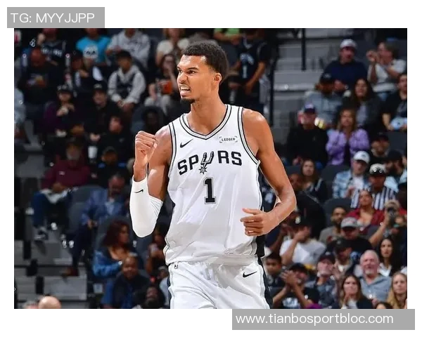 文班亚马：个人荣誉无所谓DPOY代表我为球队贡献力量