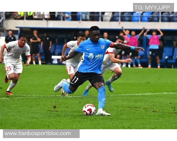 海港队备战海牛之战主场热身赛迎战西海岸