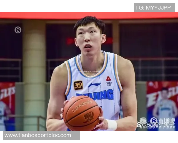 周琦半场强势表现内线统治力显现贡献7分5篮板助力球队奋勇争先