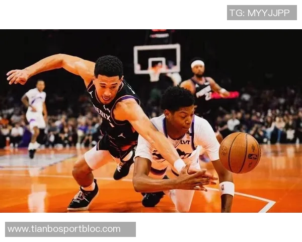 布克下半场狂砍23分揭秘:脱掉紧身防护短裤后活动自如 布克下半场狂砍23分揭秘:脱掉紧身防护短裤后活动自如