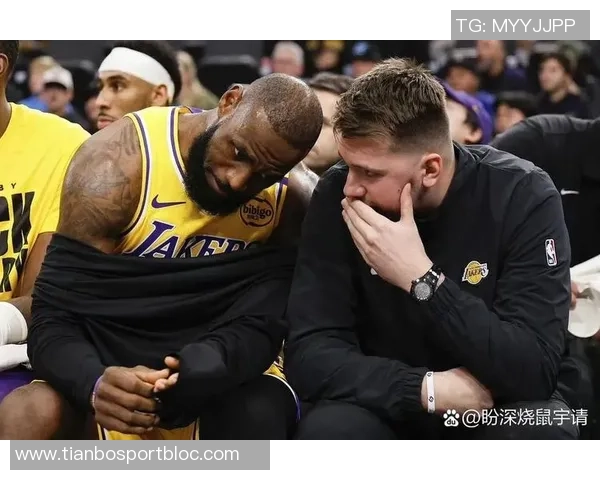 詹姆斯谈三分联盟策略强调领先时犯规能有效限制对手三分球命中率