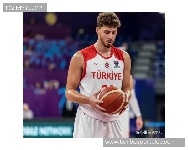 申京创历史成就单场30分10助攻5盖帽中锋新世纪首位表现引关注